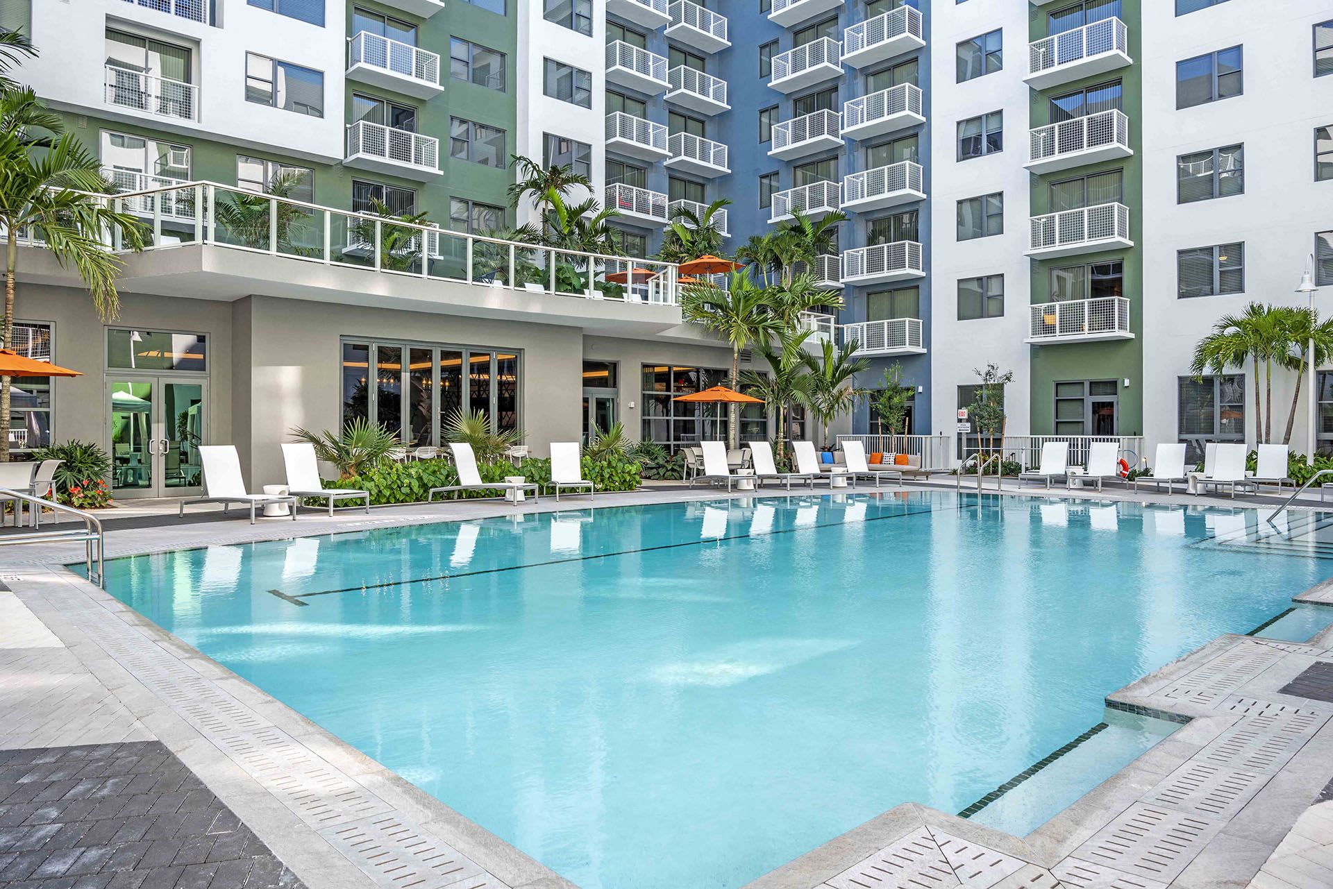 Lazul North Miami Beach Apartments – photo 2