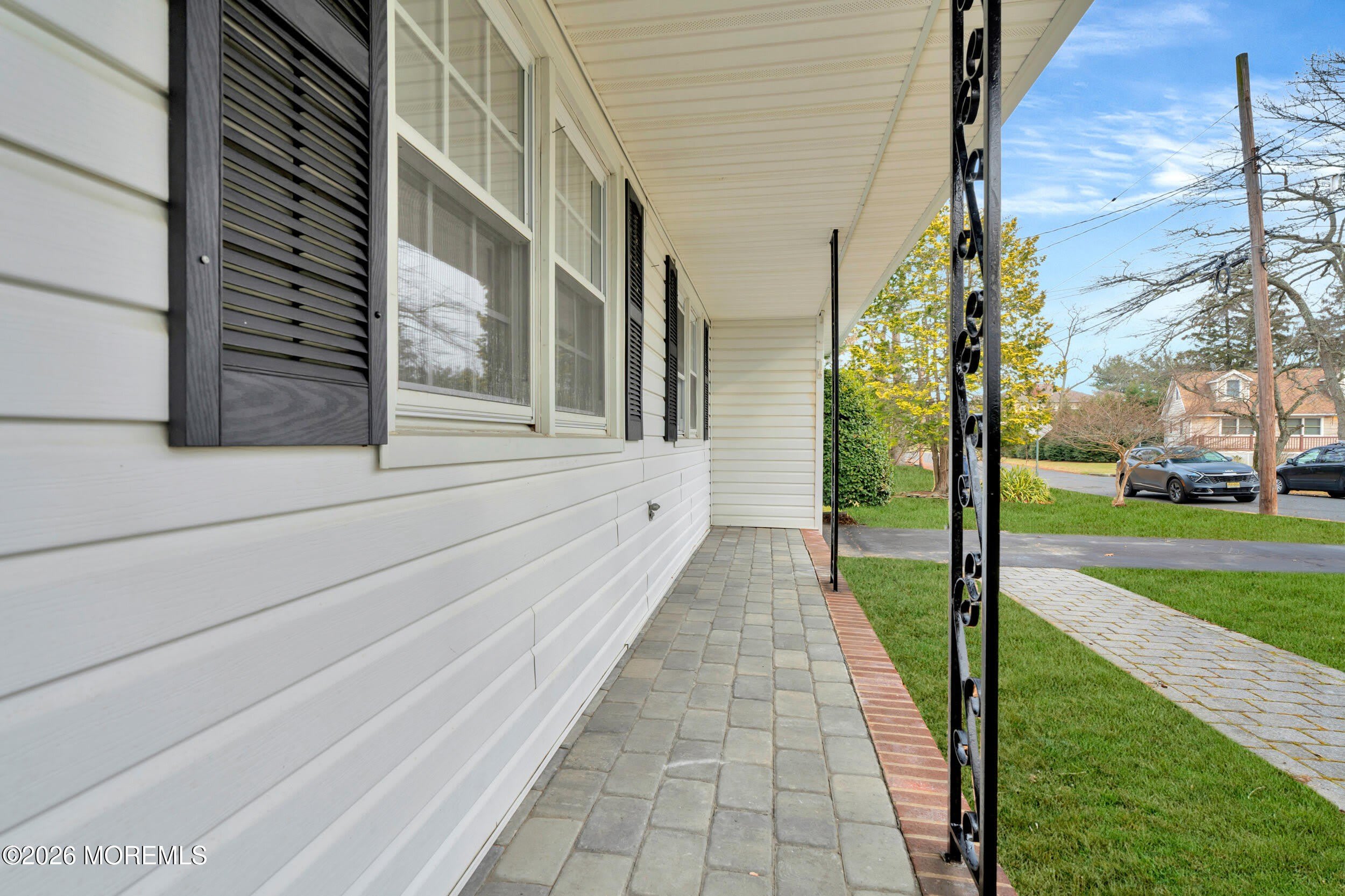 429 Lake Avenue – photo 4