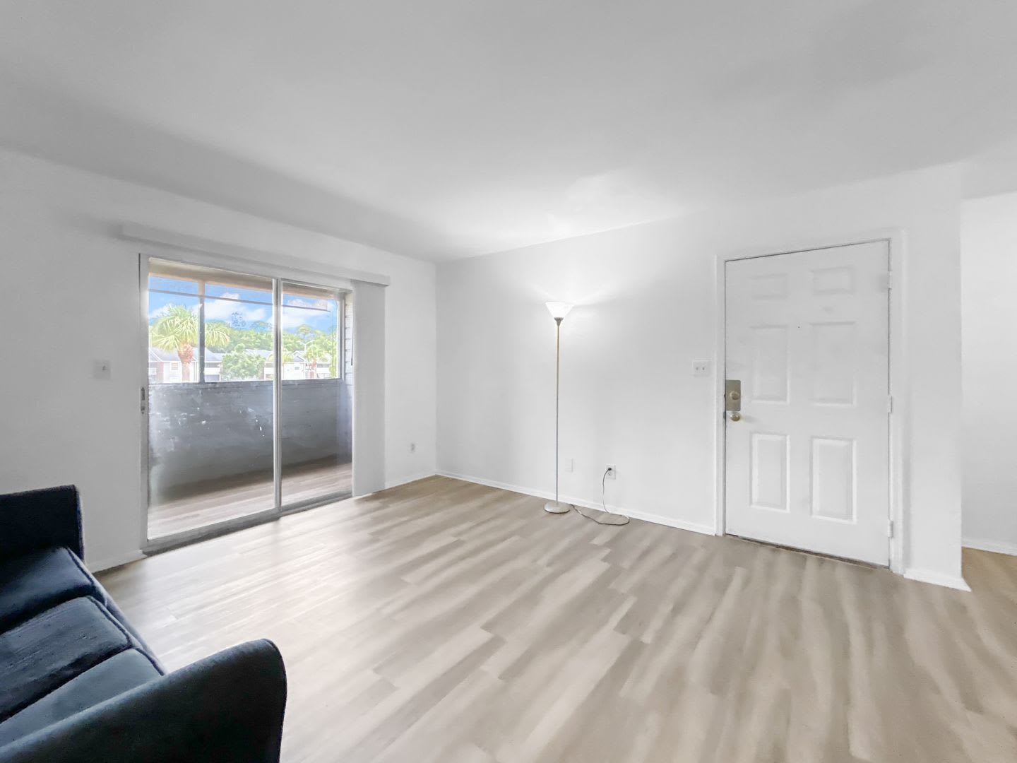 Spacious Condo Living in a Prime St. Petersburg Location! 2bed – photo 2