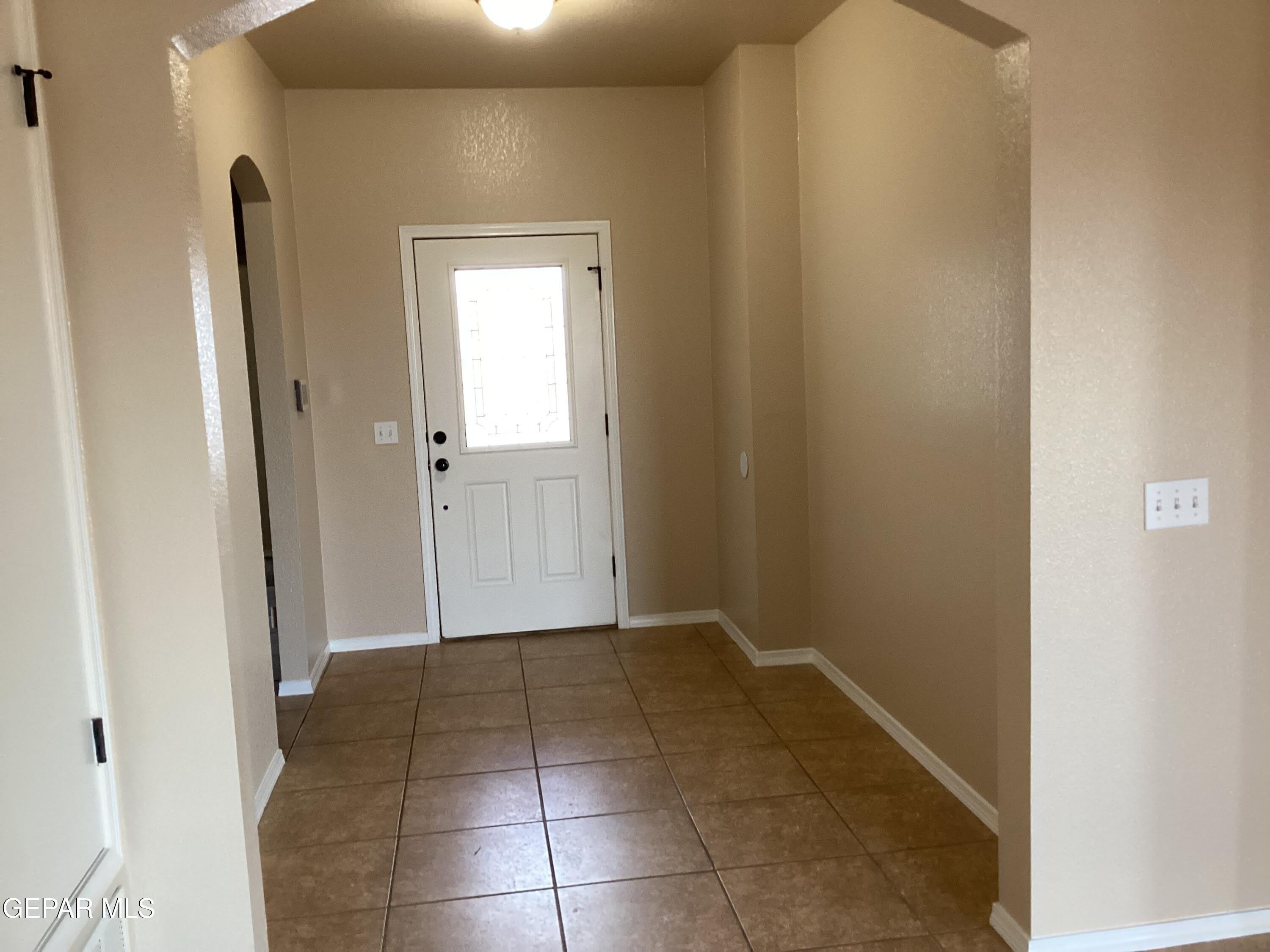 5925 Speyside Drive – photo 3