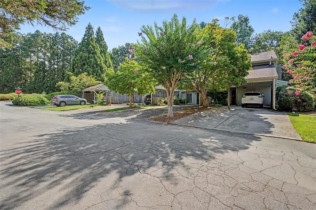 6350 Hawthorne Terrace – photo 3