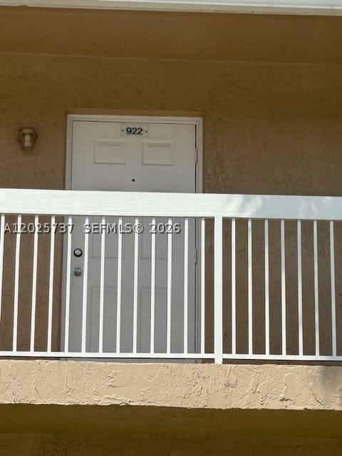 922 TWIN LAKE DR – photo 4