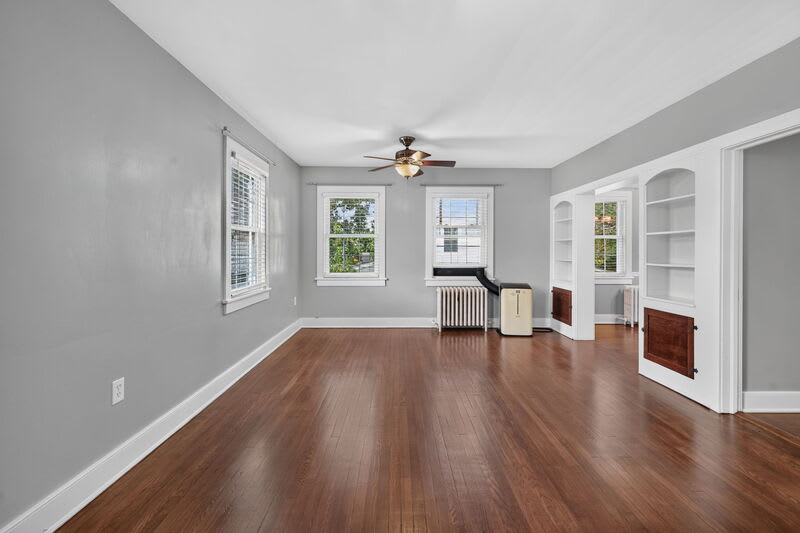 318 61st St – photo 5