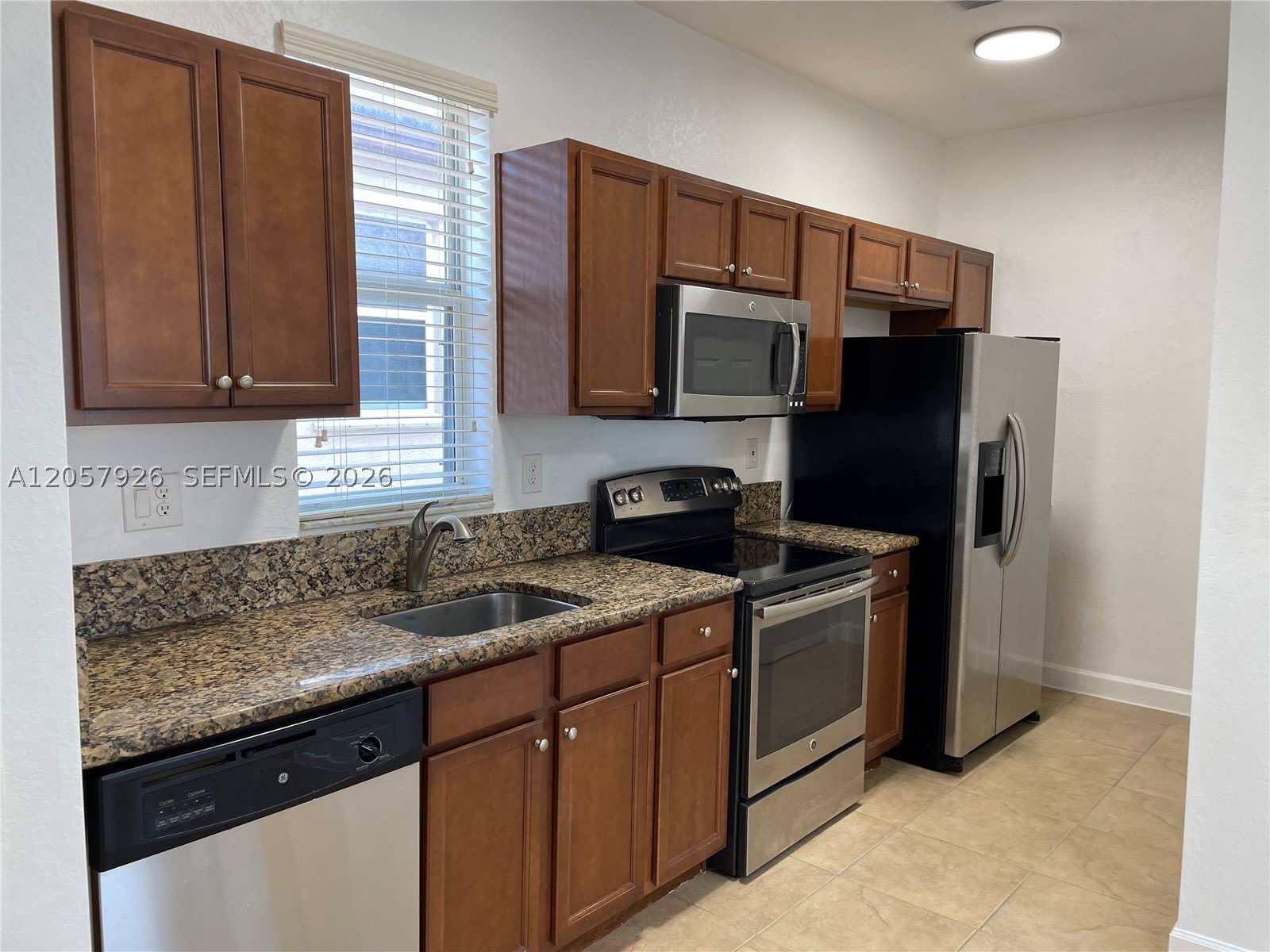 9341 SW 170th Psge – photo 2