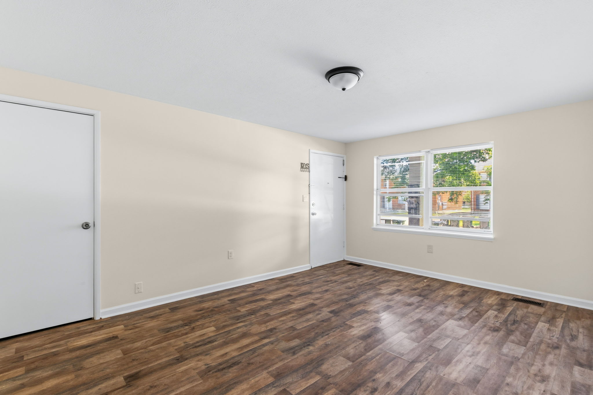 1707 Valley Forge Way – photo 4