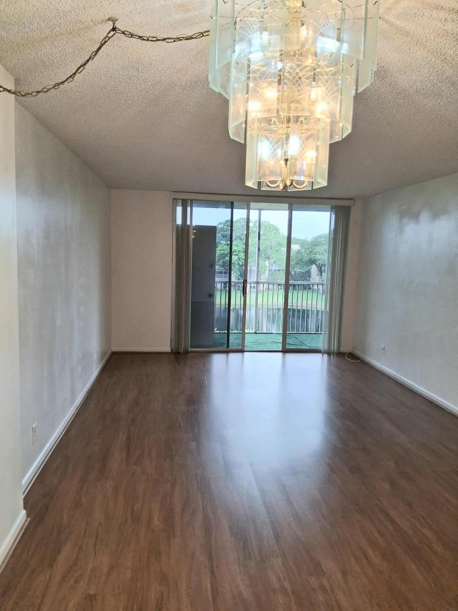 3301 NW 47th Terrace – photo 5