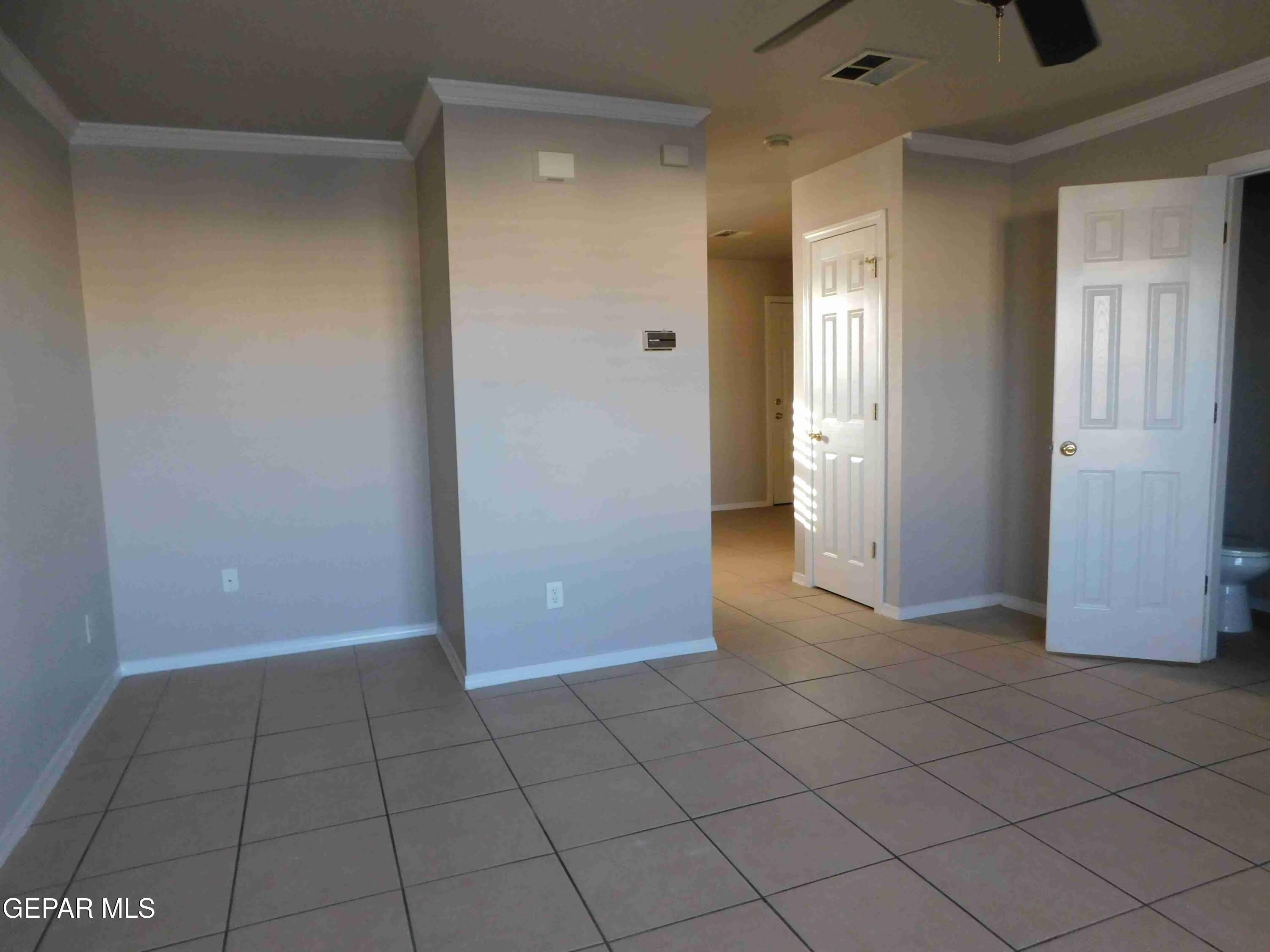 10021 RAILROAD Drive – photo 3