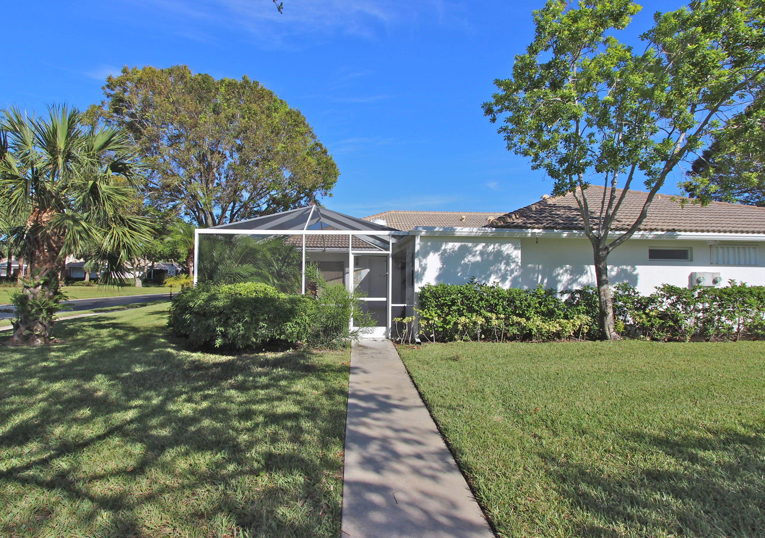 10201 Chapman Oak Court – photo 3