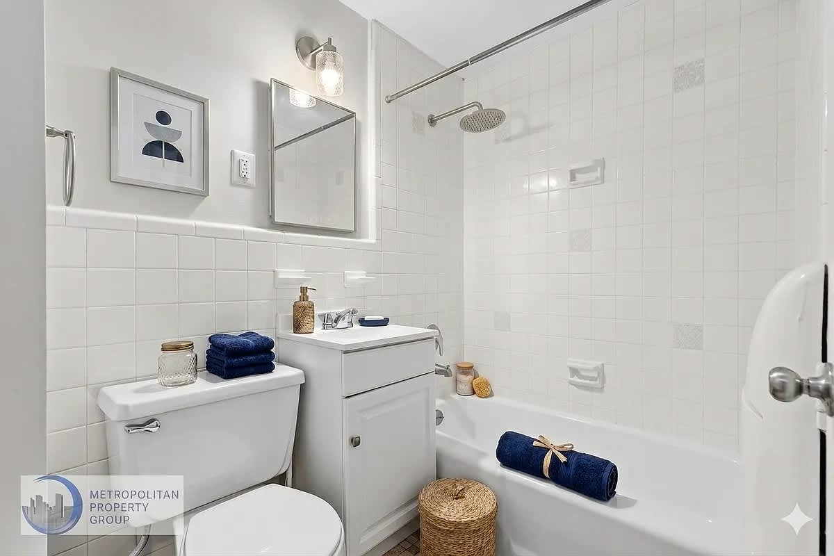 146 East 39Th Street – photo 3