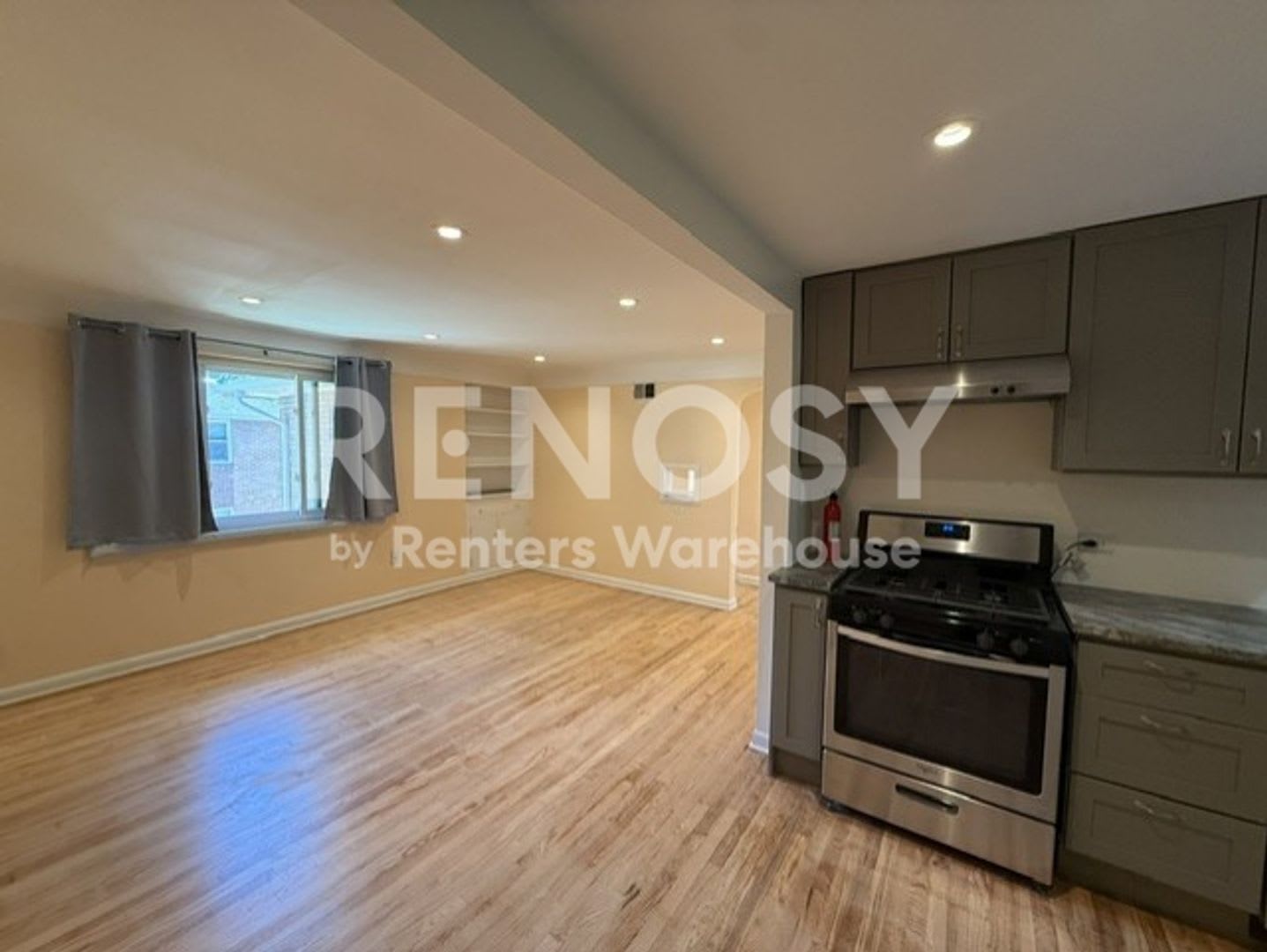Charming South Park Hill Condo – photo 5