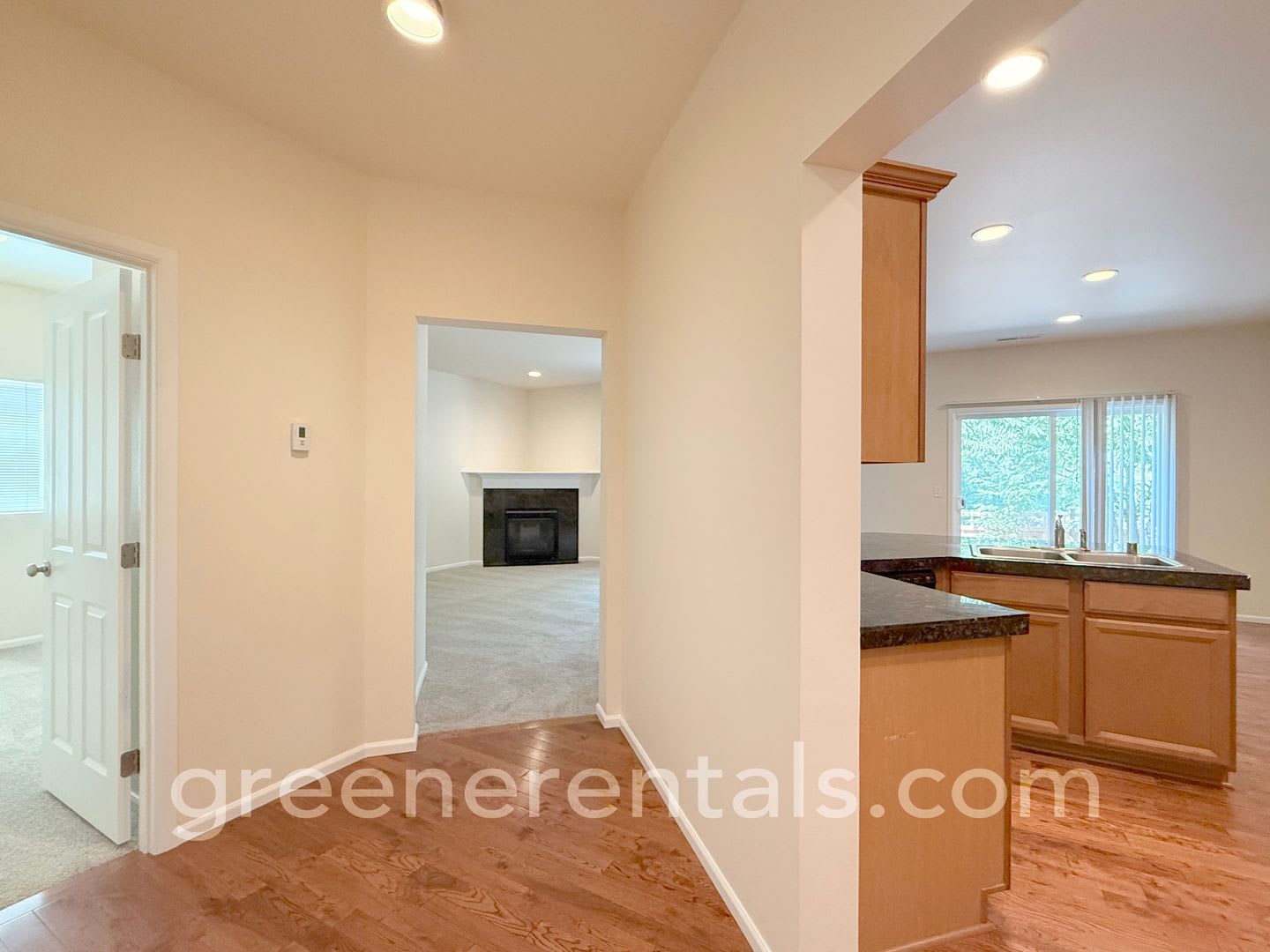 5 Br 2 5 Ba With Bonus Room In Lacey – photo 4