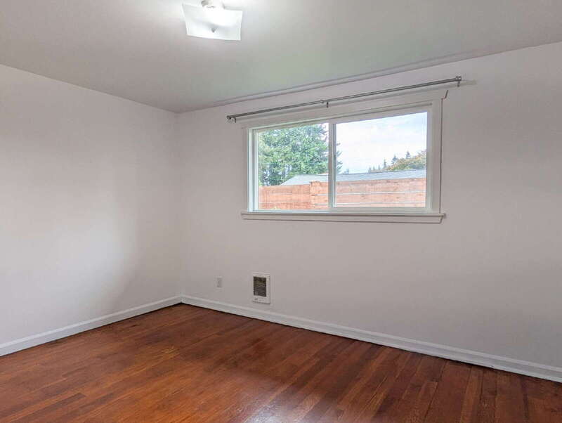 529 Madison St – photo 5