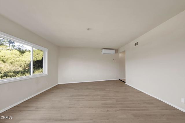 1537 Silverwood Drive – photo 2