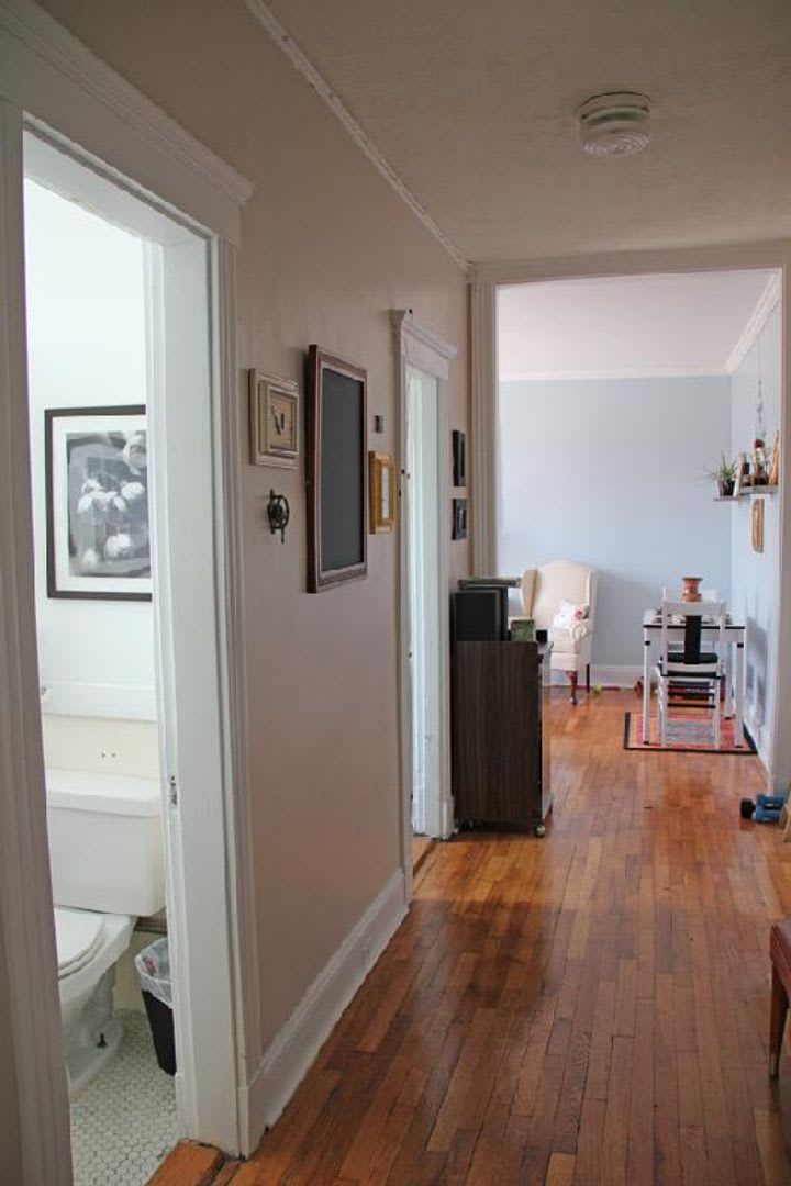 No Fee Pet Friendly Affordable Apt Near T Heat And Hot Water Included – photo 2
