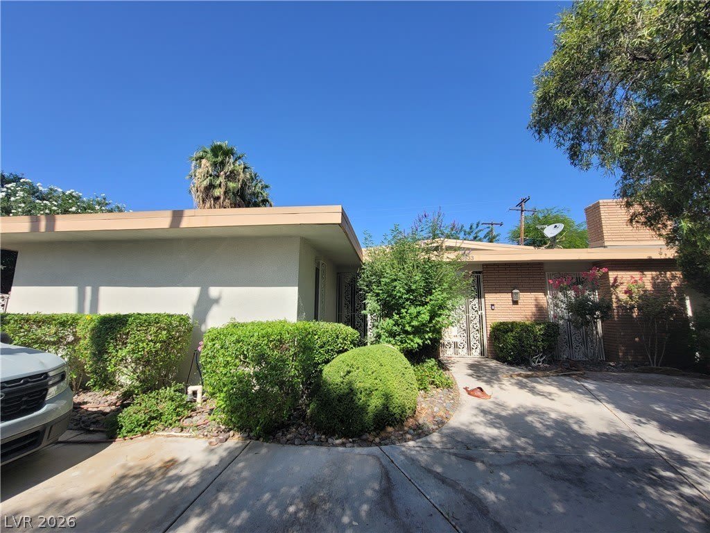 3833 S Eastern Avenue – photo 3