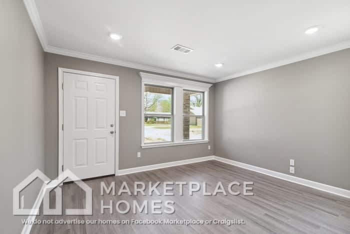900 W 23rd St – photo 2