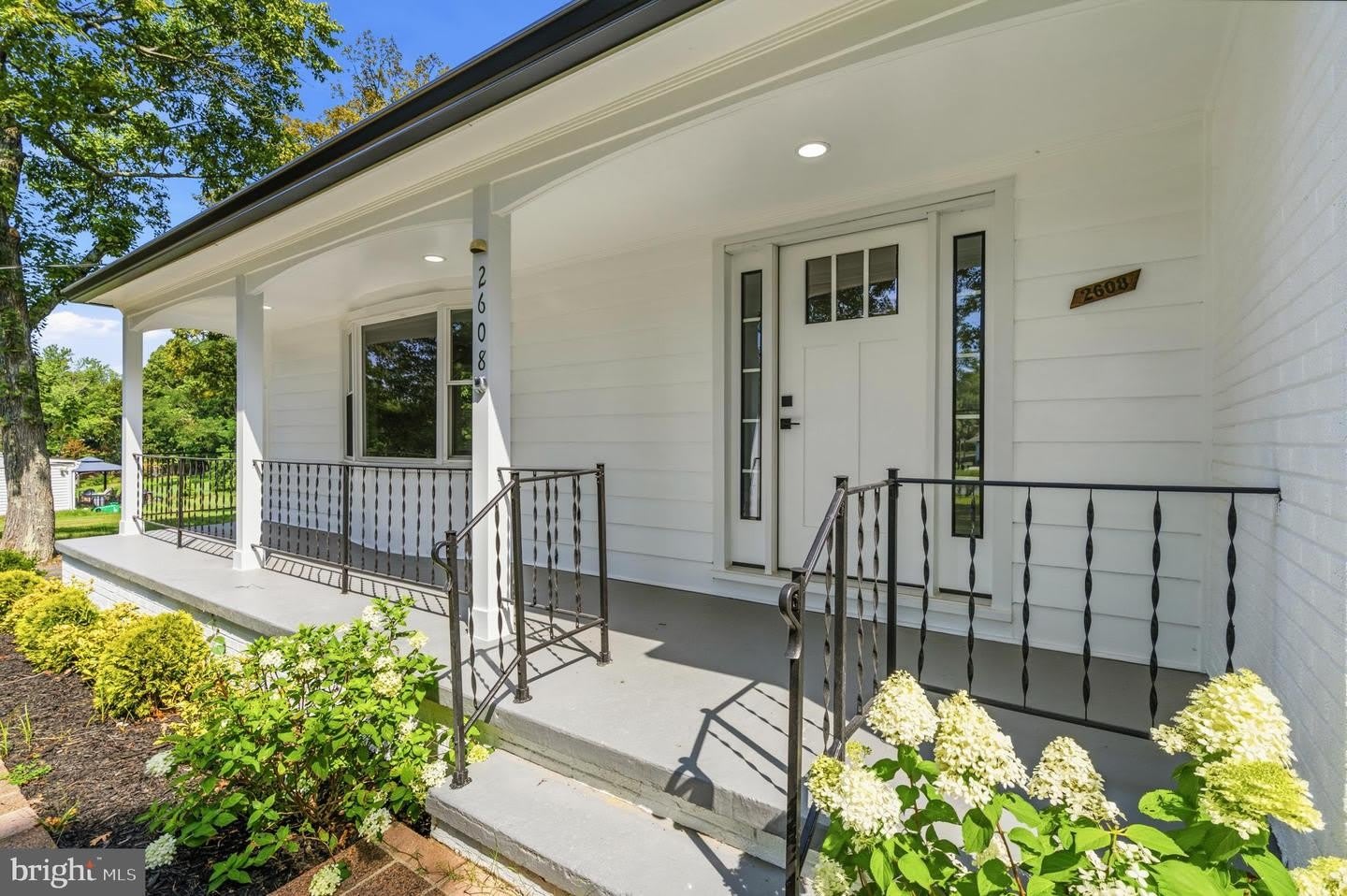 2608 HOLLY DR – photo 4