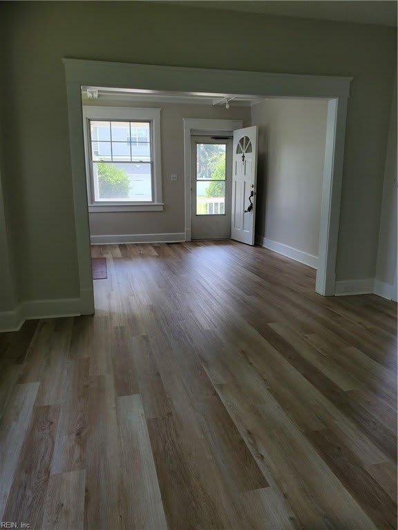 1710 Leckie Street – photo 2