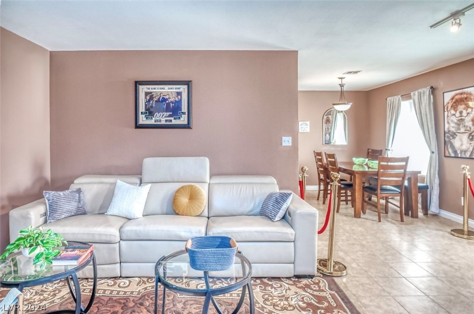 Fully furnished! – photo 5