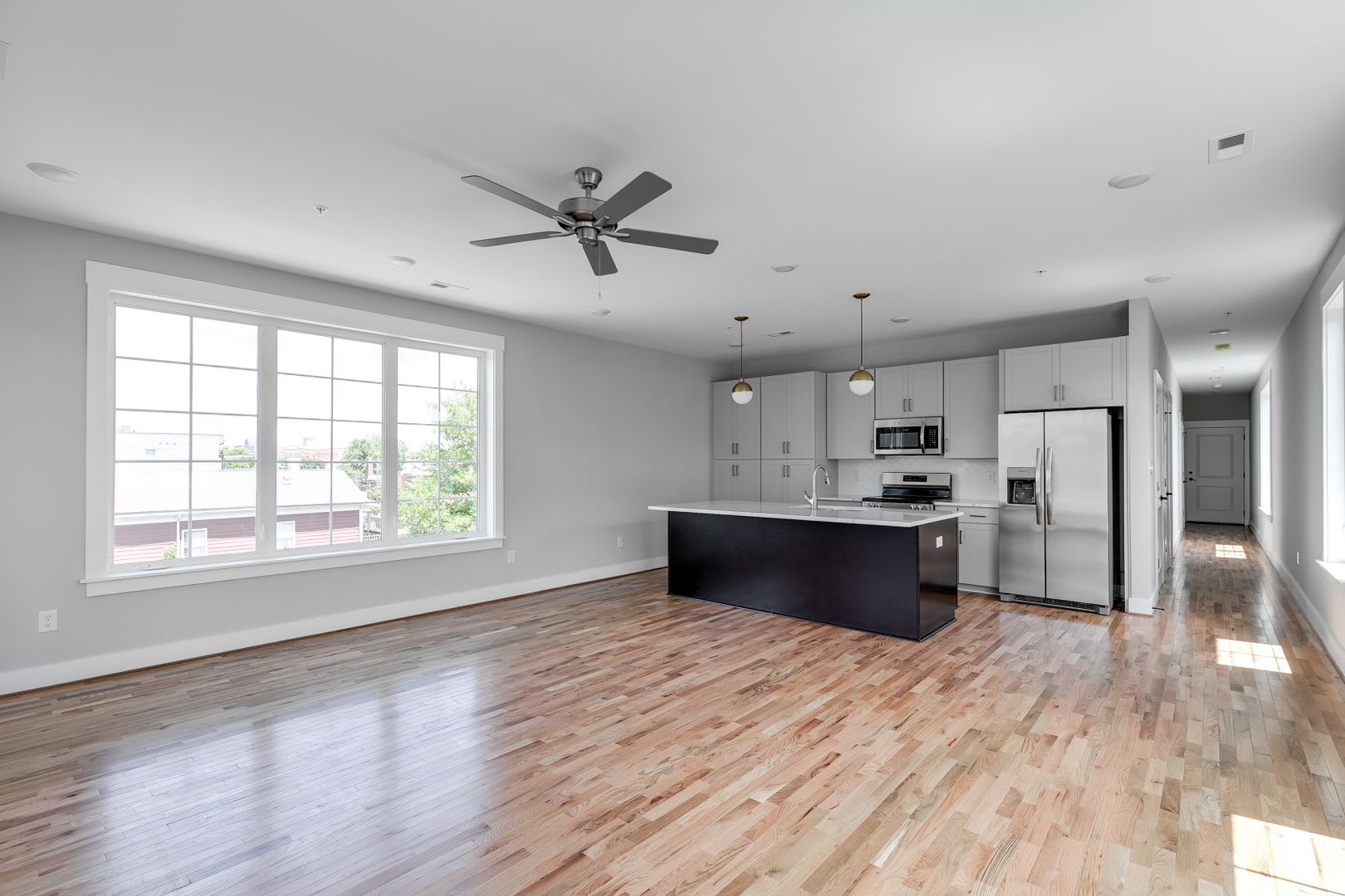 1422 Bainbridge Street – photo 2