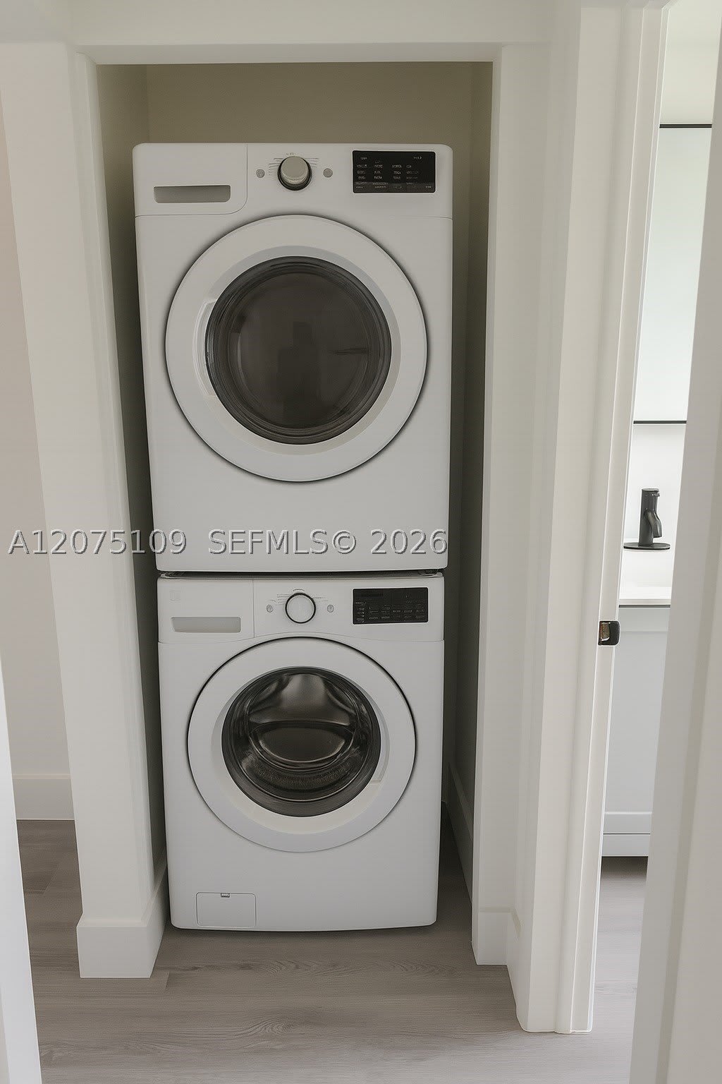417 NW 2nd Ave – photo 3