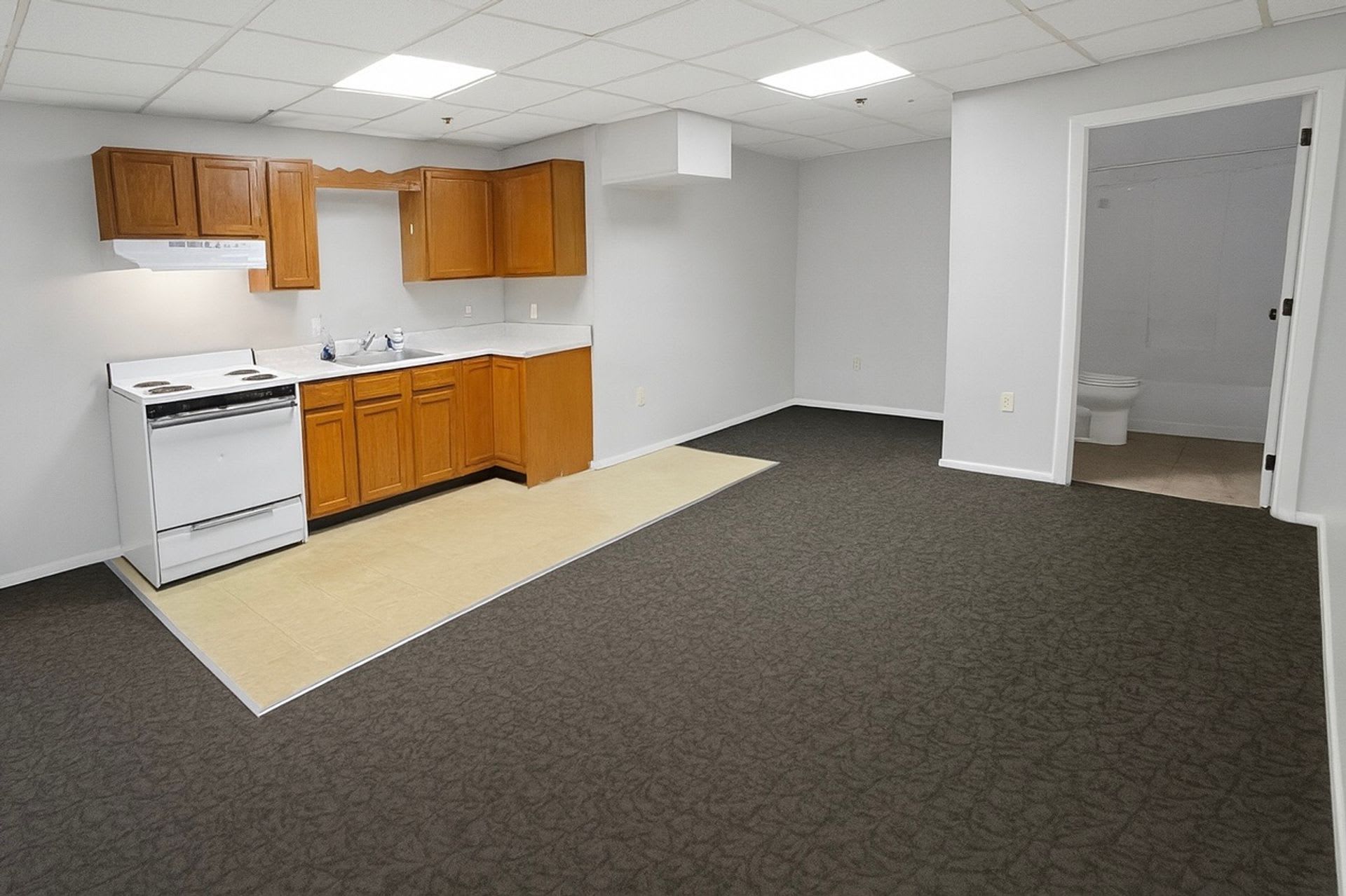 325 Market, Apt. 5 – photo 2