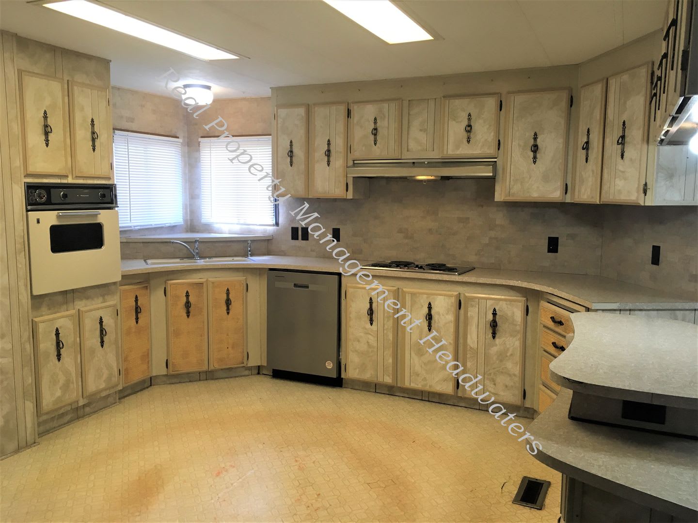 3 Bedroom 2 Bath House for Rent – photo 4