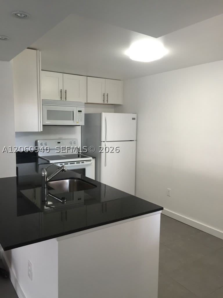 860 NE 209th Ter – photo 3