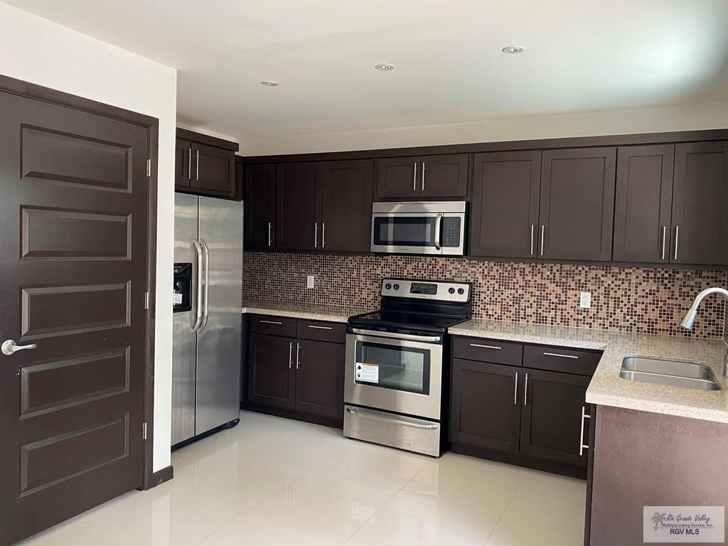 2550 WESLACO RD – photo 3