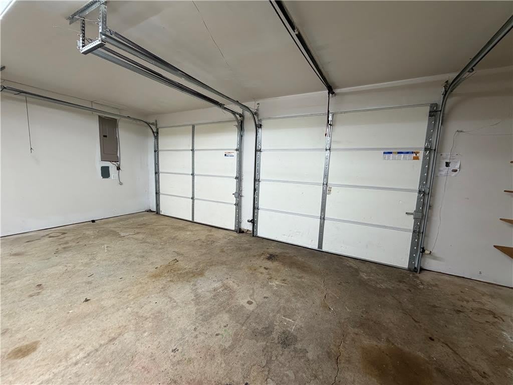 227 Burrell Boulevard – photo 5