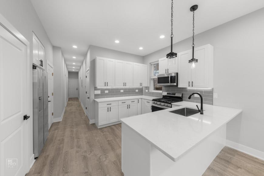 2317 W Taylor St – photo 2