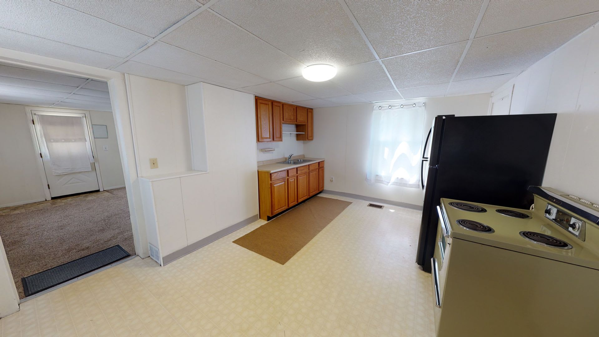 1 Bed 1 Bath House for Rent in Butler – photo 3