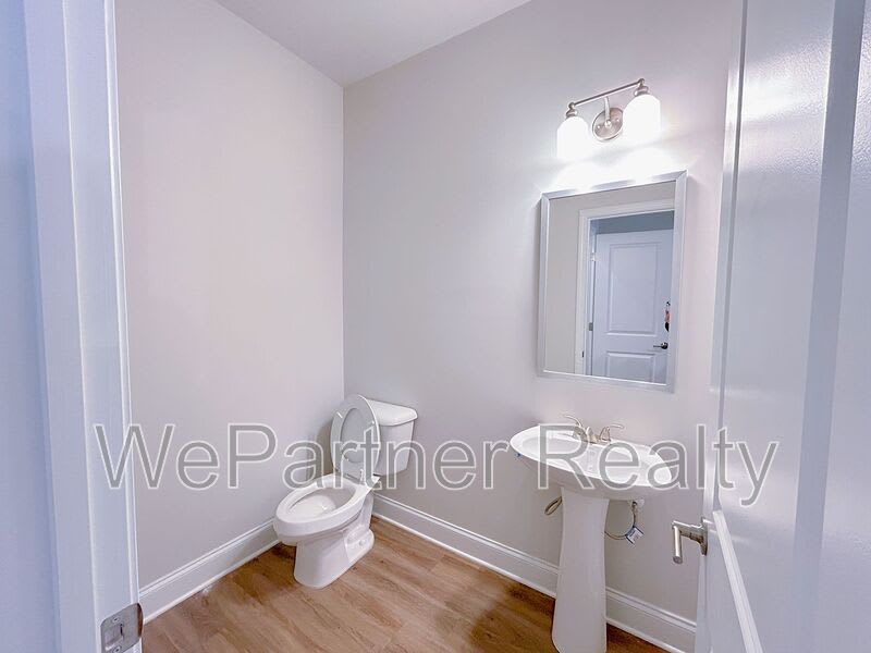 2586 Mills Commons Dr – photo 5