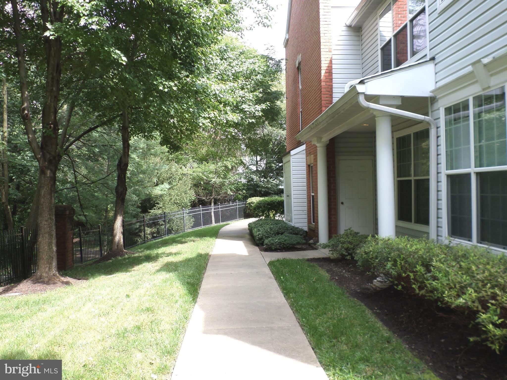 10808 WARFIELD Place – photo 4