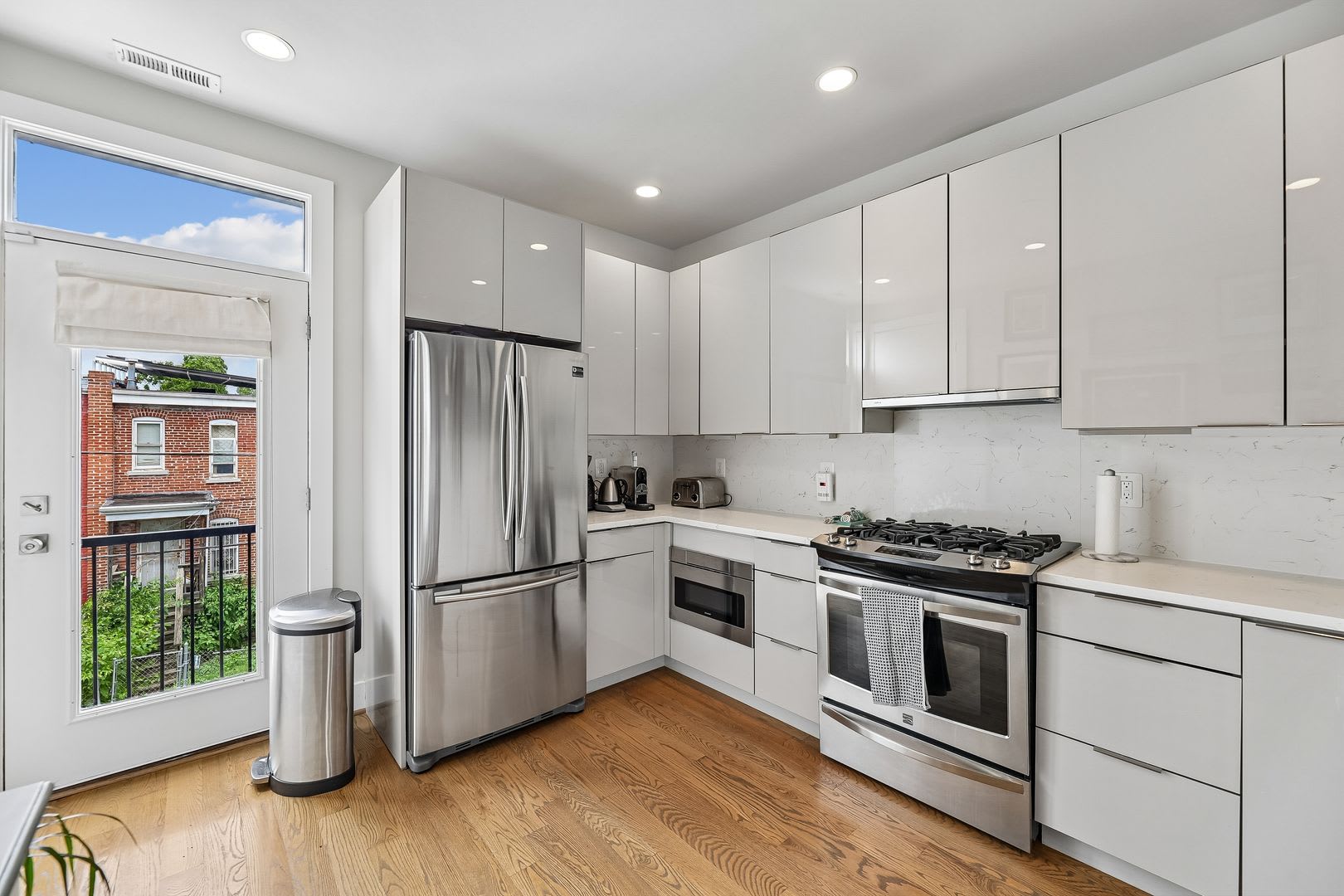 Stunning 2Br 2 5Bth Condo With Rooftop And Reserved Parking Near Howard U – photo 5