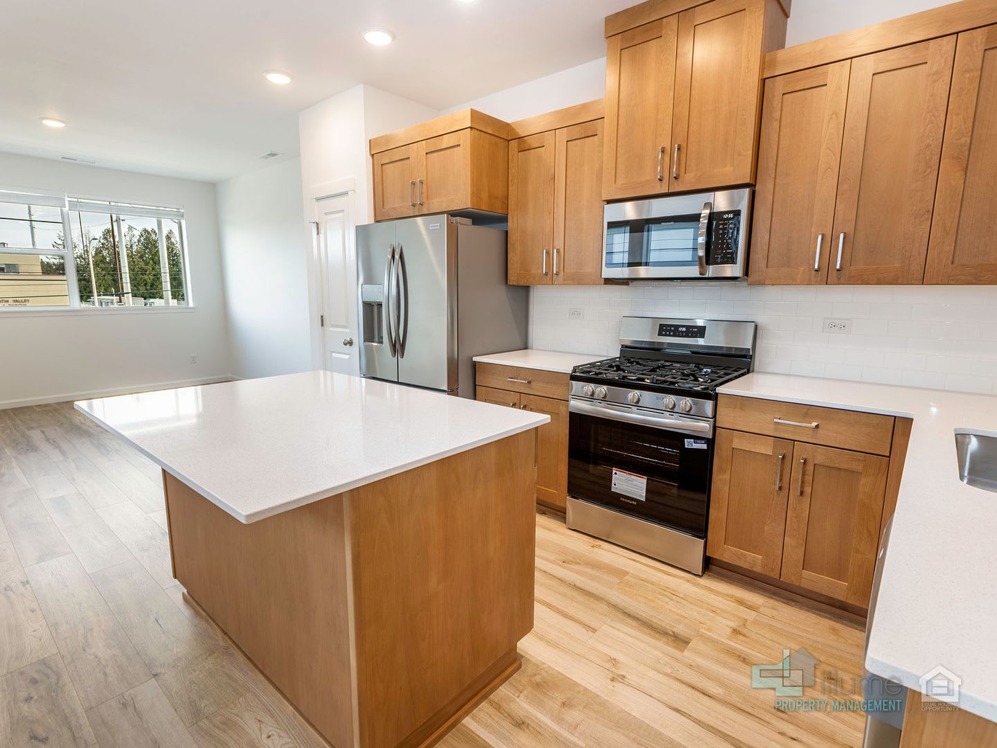 End Of Summer Special 1 Month Free Rent Brand New Beautiful 2 Bd 2 5 Ba Home In Reed S Crossing – photo 2