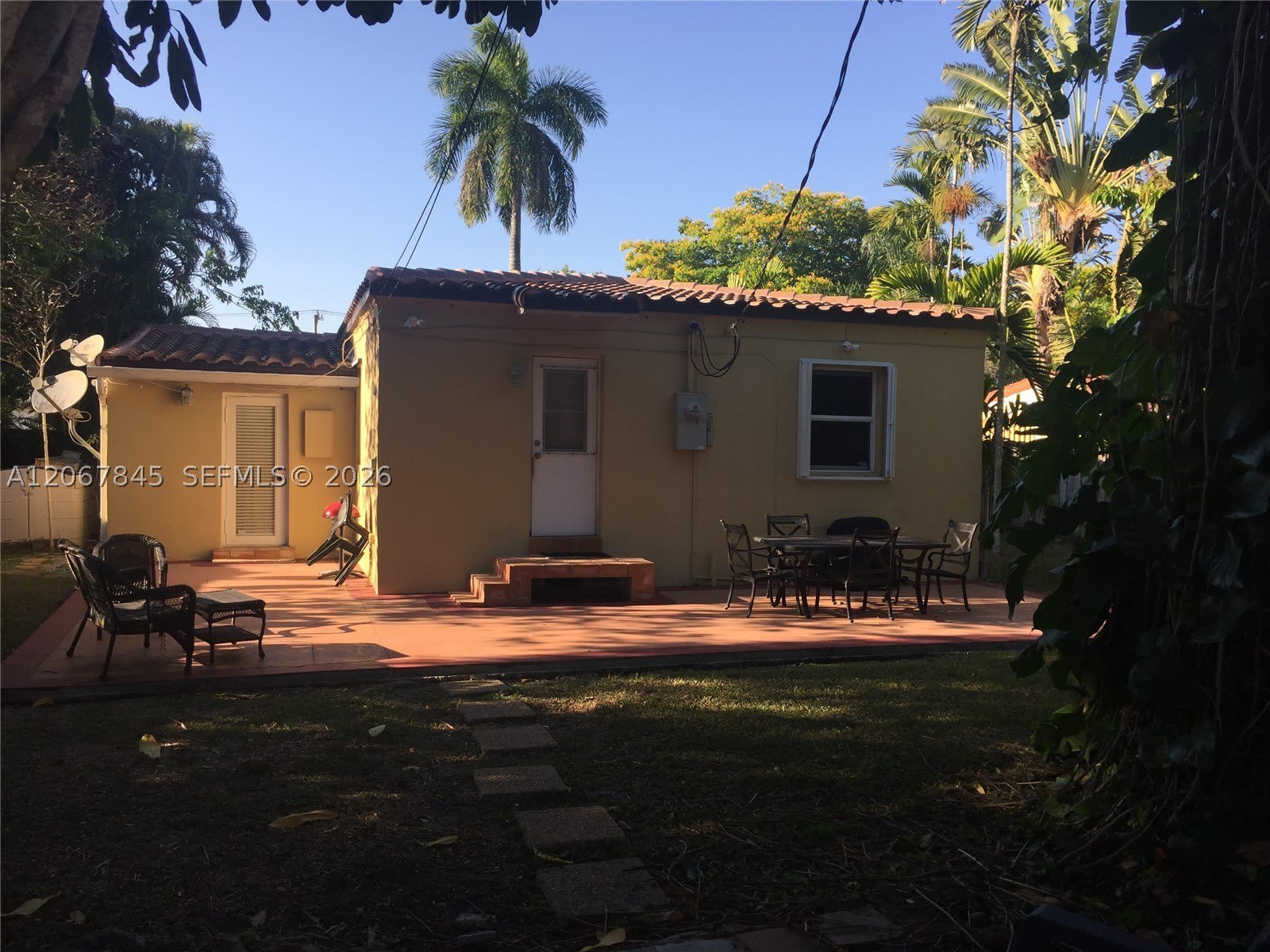 5886 SW 42nd St – photo 5