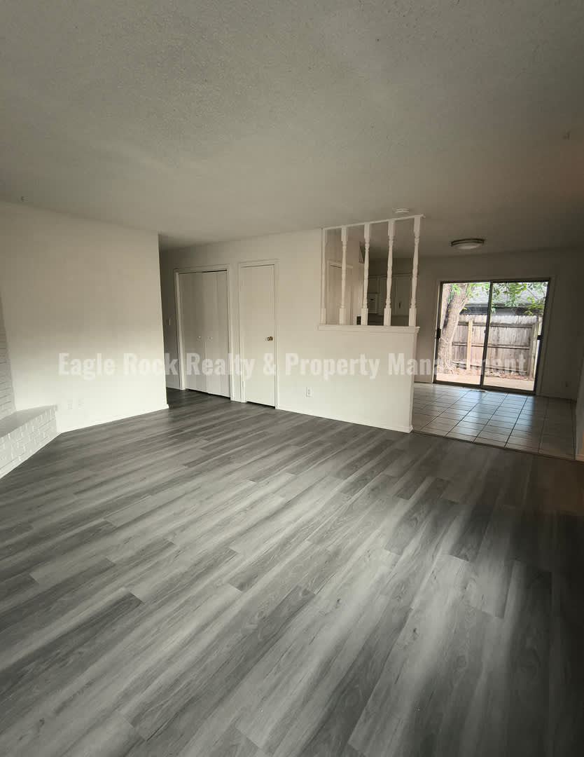 Tulsa Duplex Unit for Rent (3beds/2baths) – photo 3