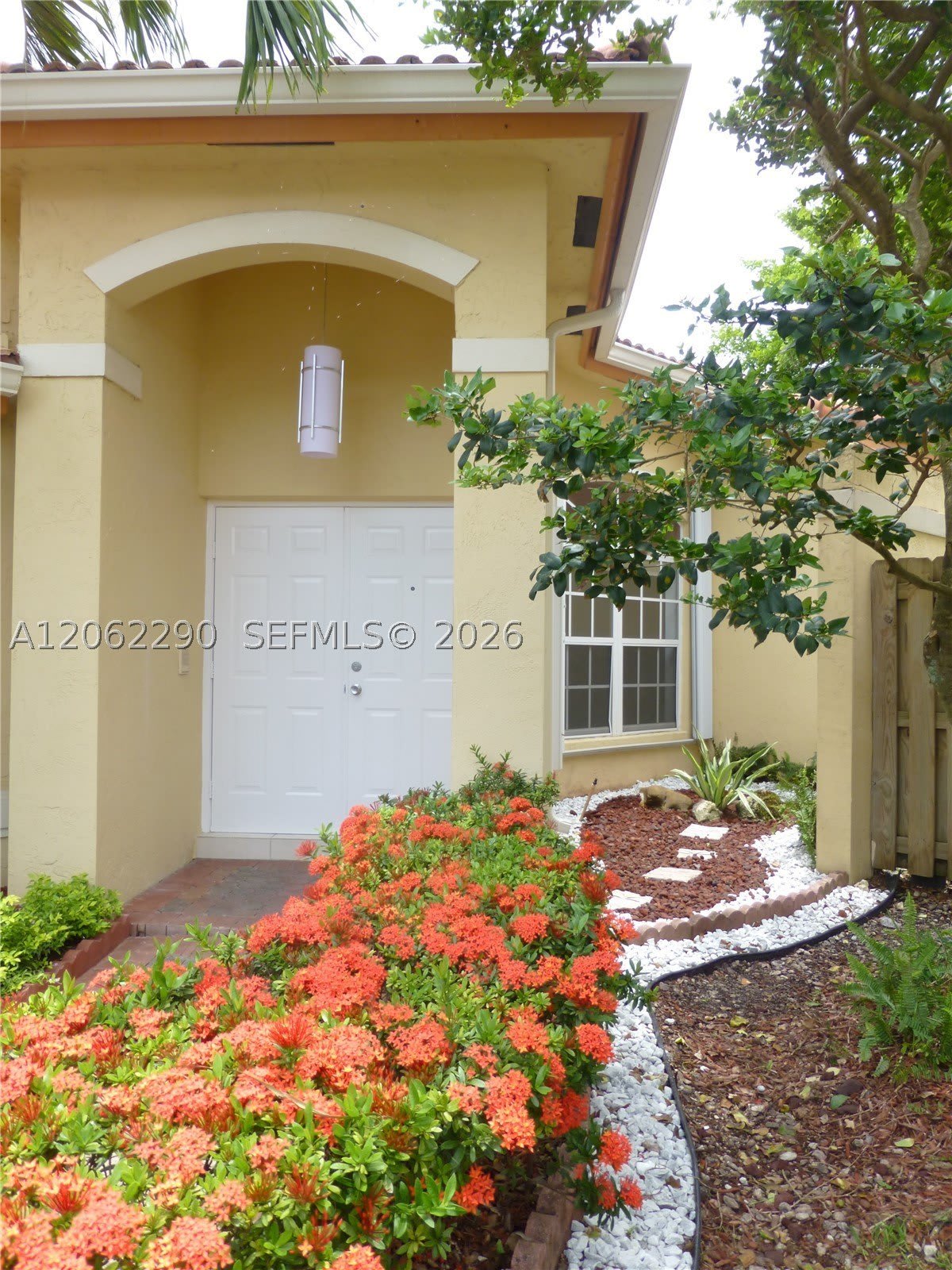 11236 NW 58th Ter – photo 1