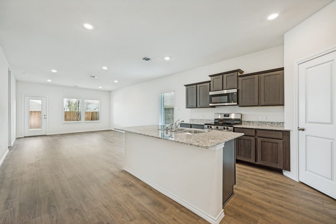3417 tomahawk Drive – photo 2