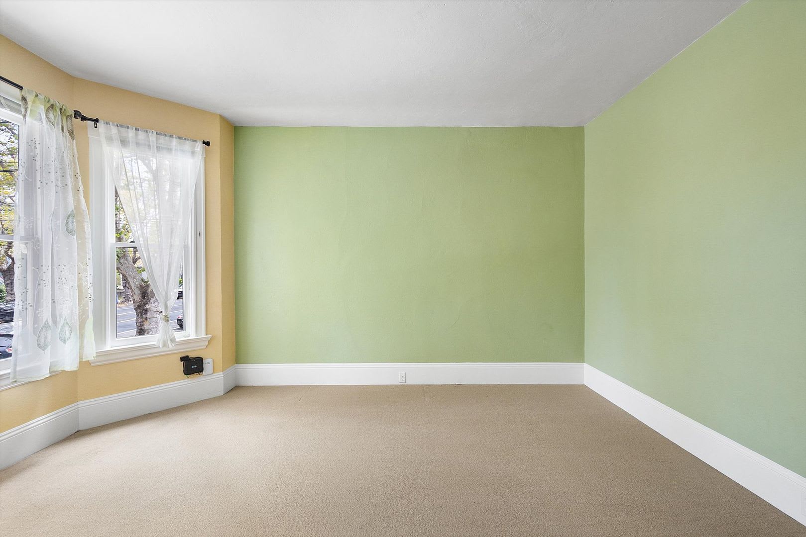 1044 1/2 Central Ave – photo 5
