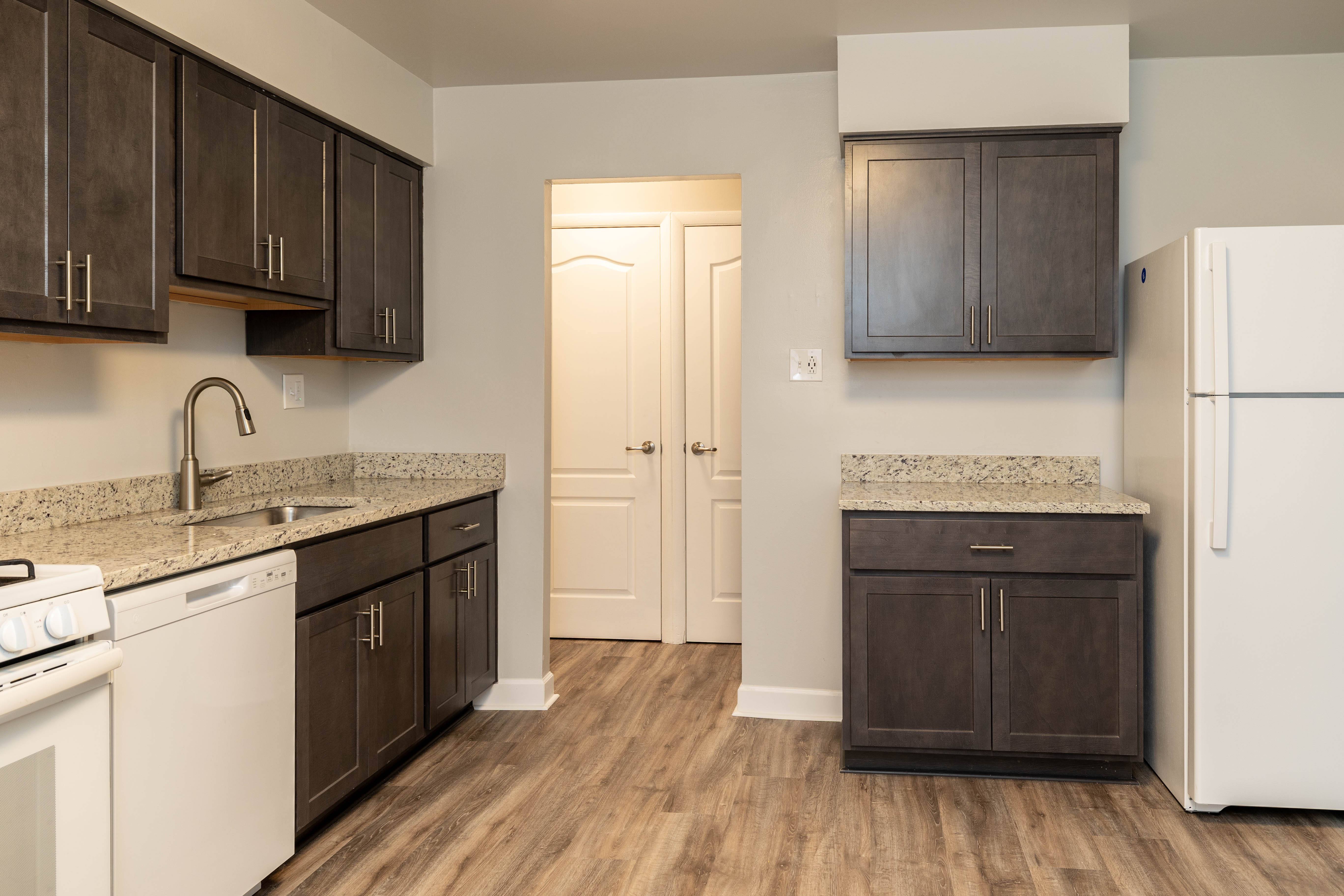 Cub Hill Apartments – photo 3