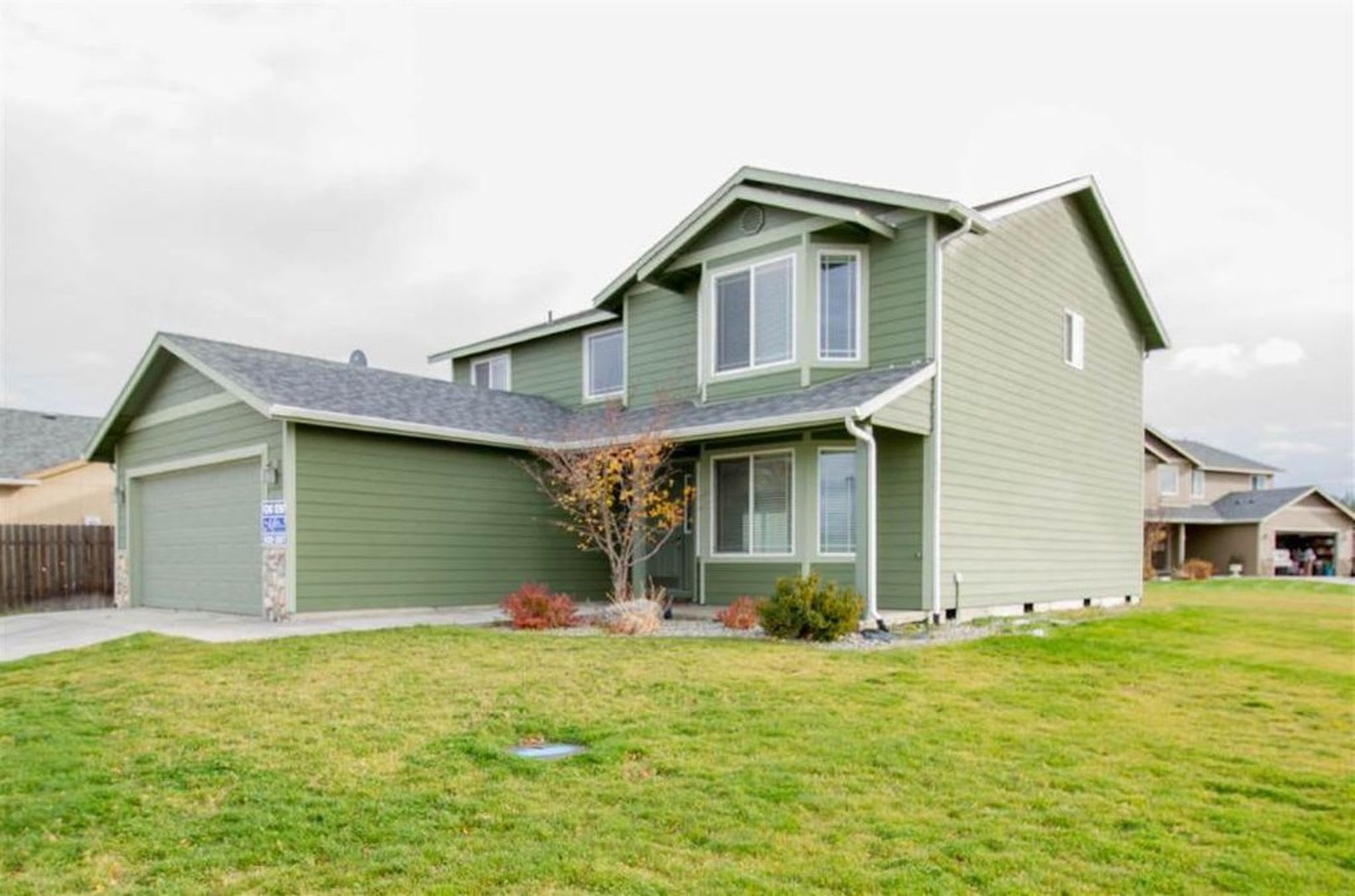 Large Corner Lot 4BR, 2.5BA Cheney Home In Big Sky #1454 – photo 2
