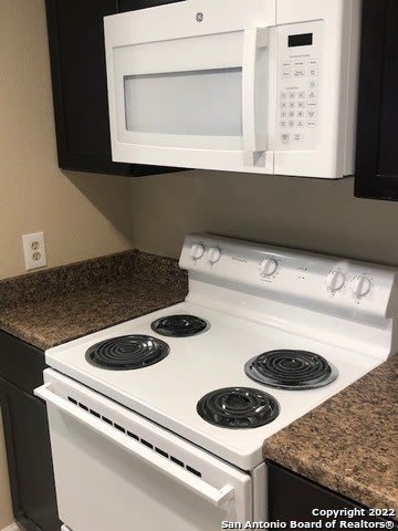 550 DUKEWAY – photo 4