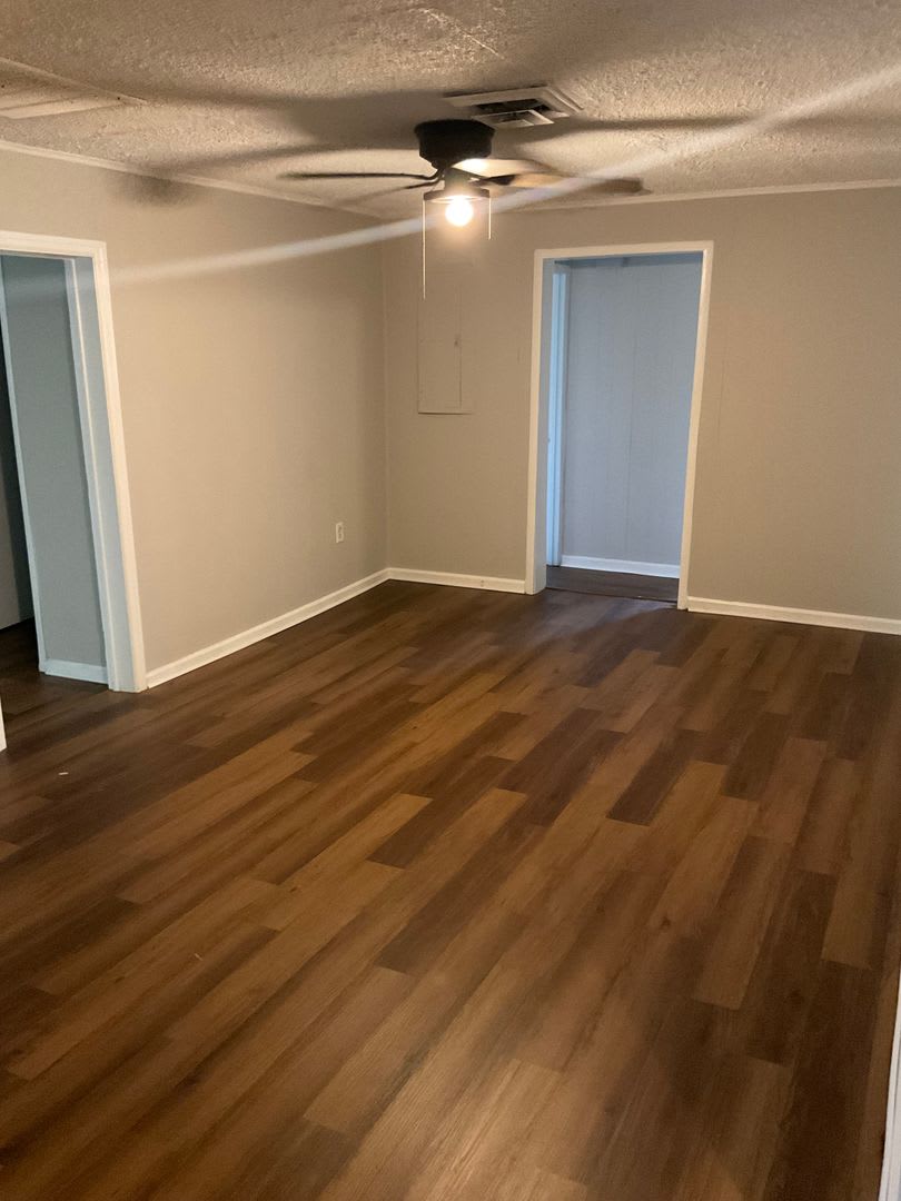 Coming Soon 4 Bed 2 bath Spacious Home – photo 3