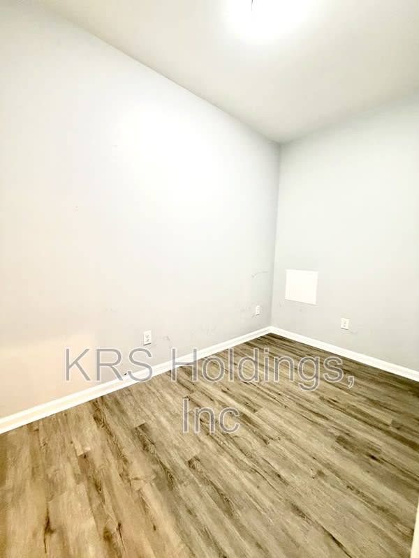 1023 Carrington Place – photo 3