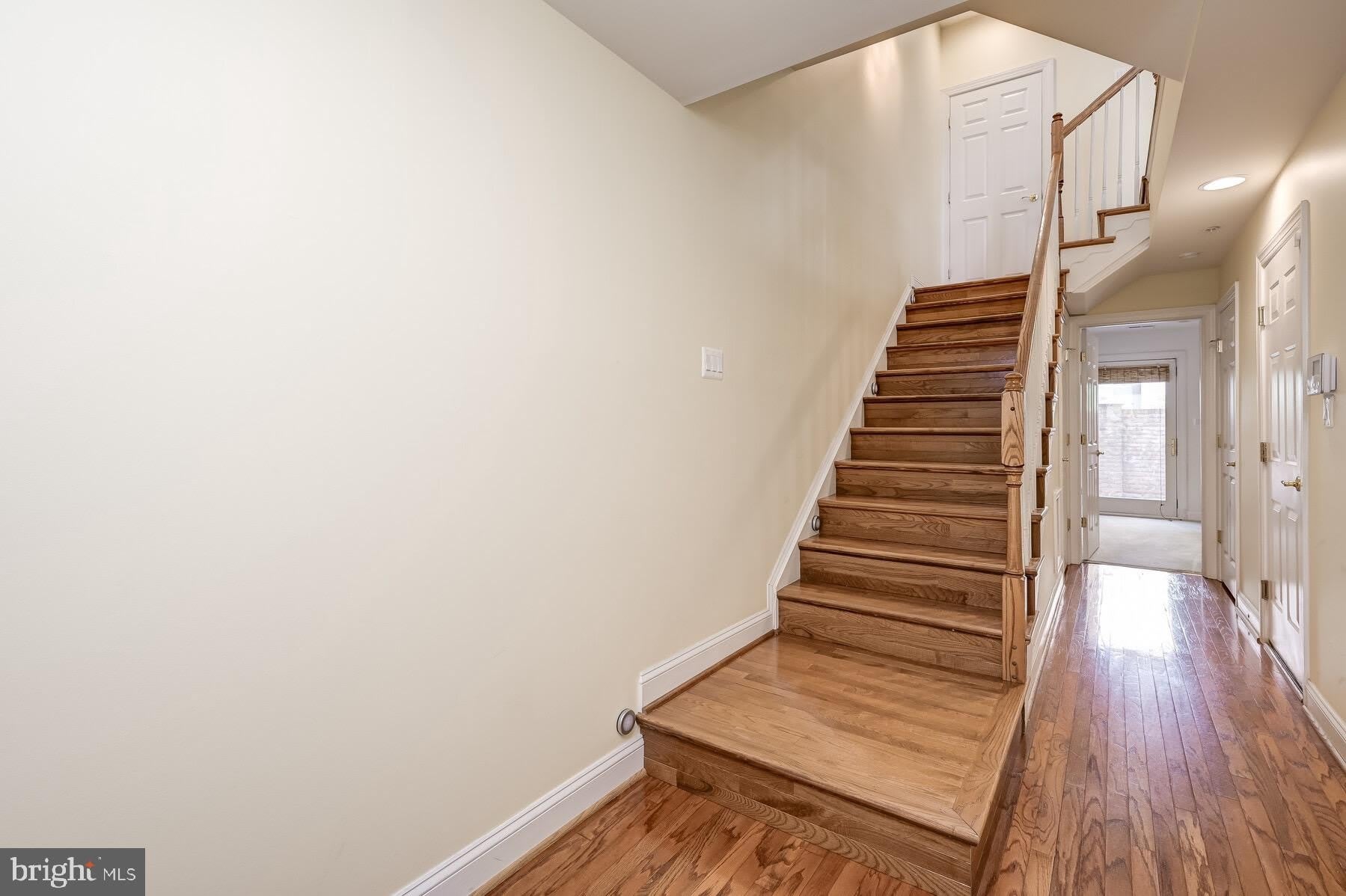 1236 HARBOR ISLAND Walk – photo 4