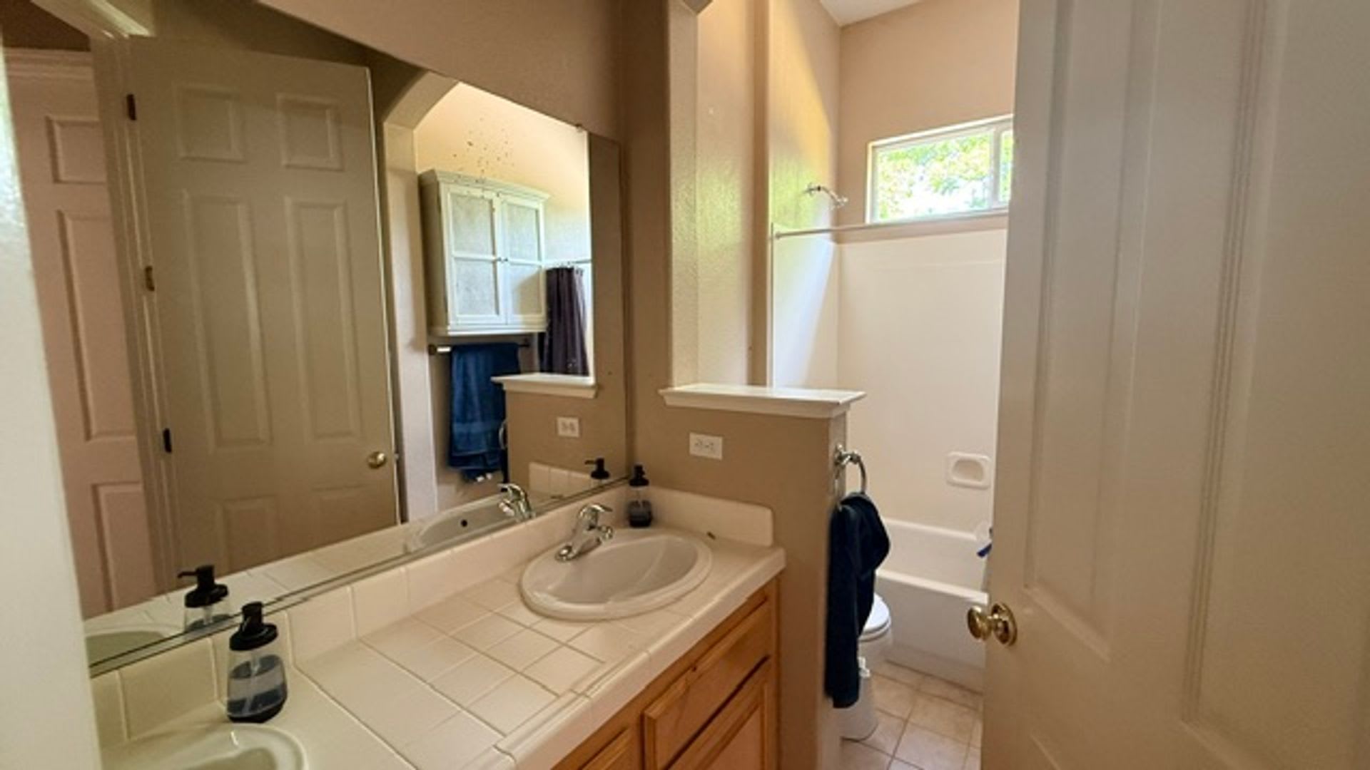 Spacious 5bd/3ba Rocklin Home – photo 4