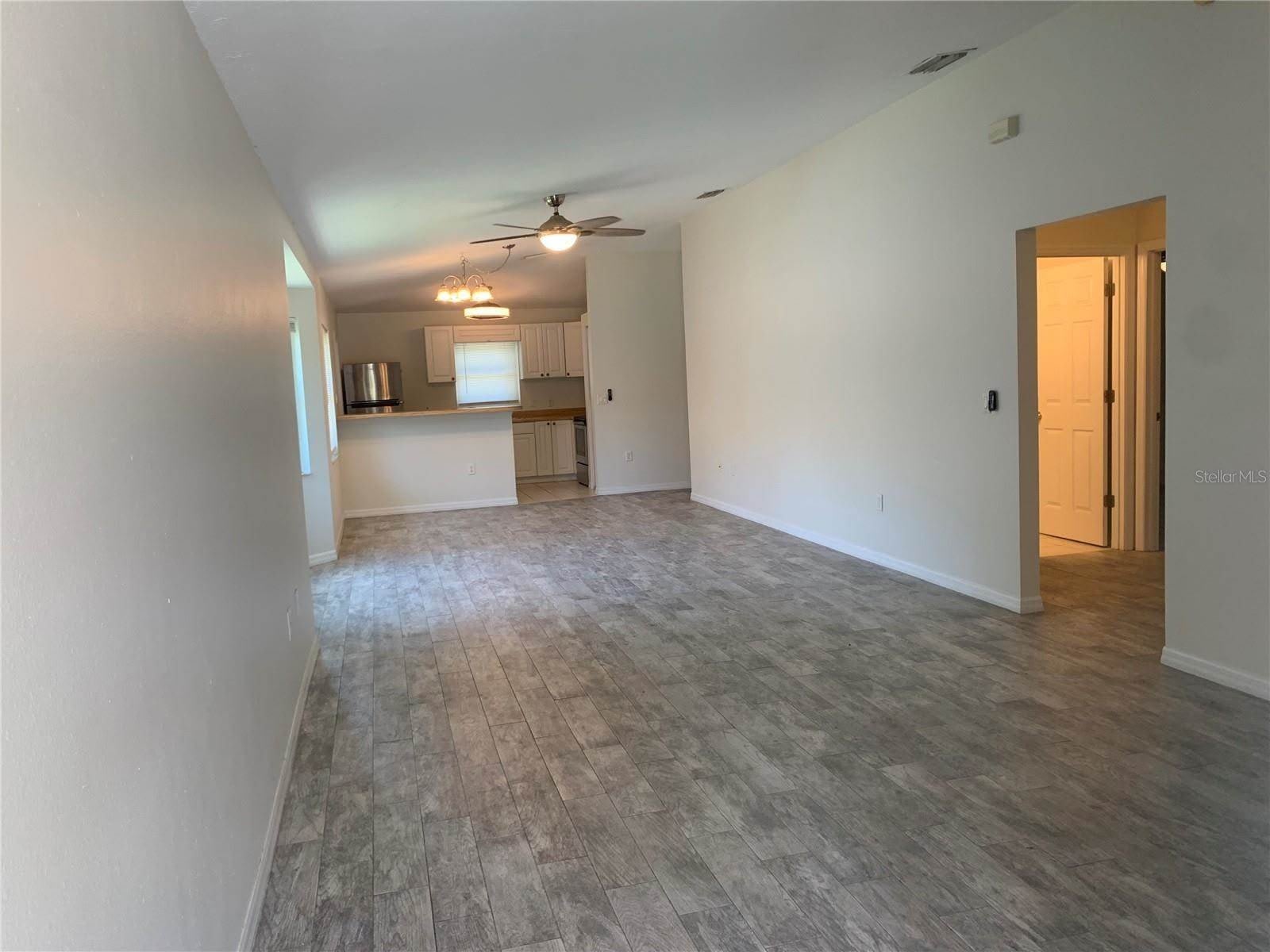 1875 Vamo Drive – photo 3