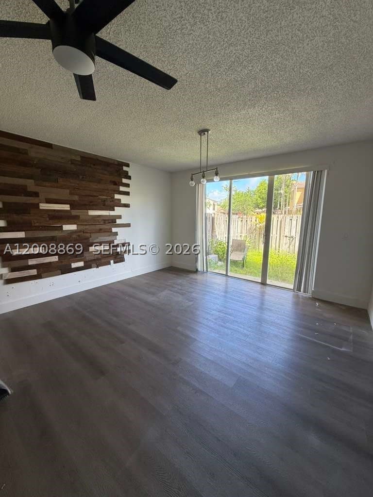 2311 NE 42nd Cir – photo 5